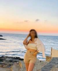 İhtimallerle Dolu Gecenin Büyüleyici Cadısı: Mersin Yabancı Escort Bayan